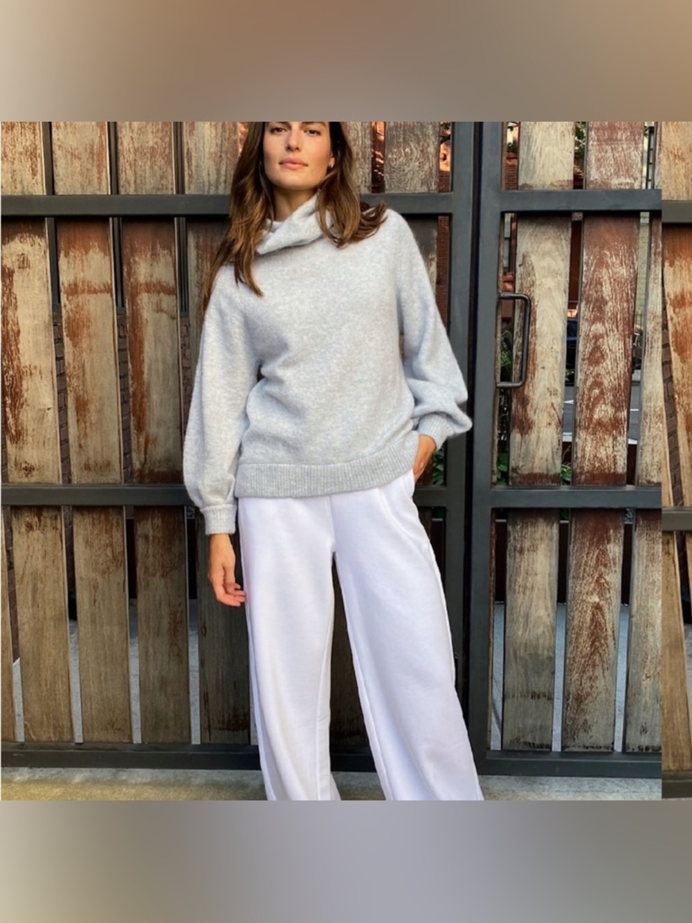 Aritzia Babaton The Group Adichie Sweater Light Grey Sweater size Medium
